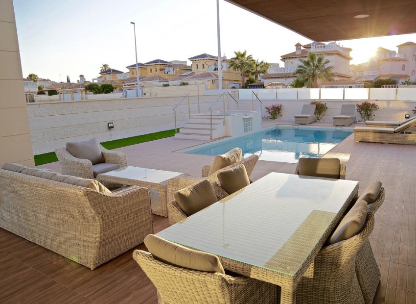 Nybygg - Frittliggende villa -
Dehesa de Campoamor