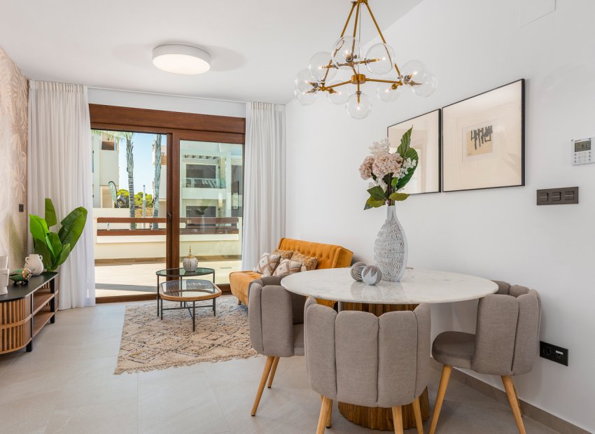 Nybyggnation - Bungalow-Lägenhet -
Torrevieja