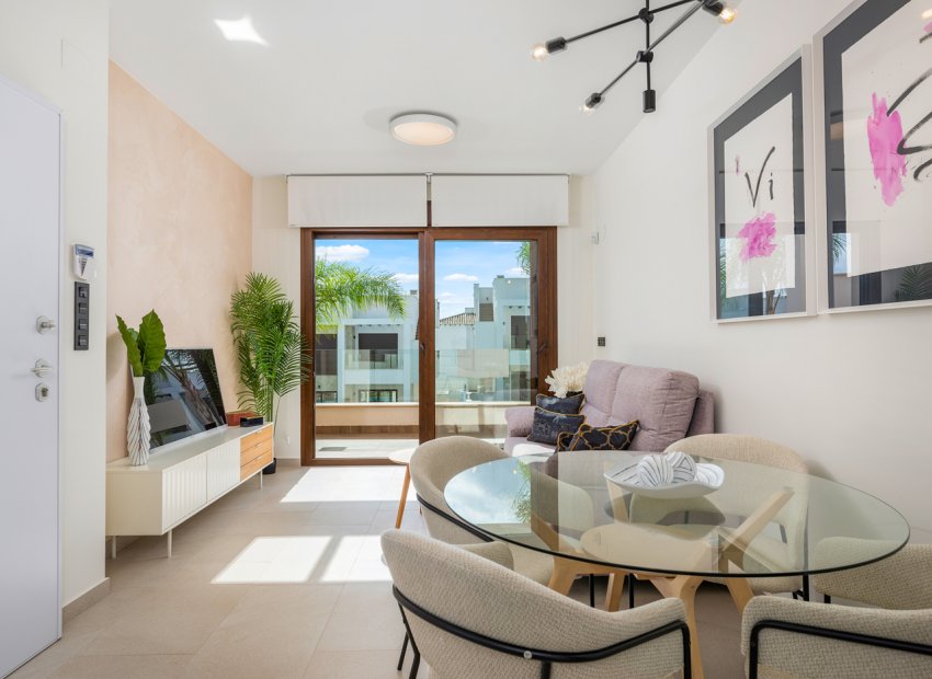 Nybyggnation - Bungalow-Lägenhet -
Torrevieja
