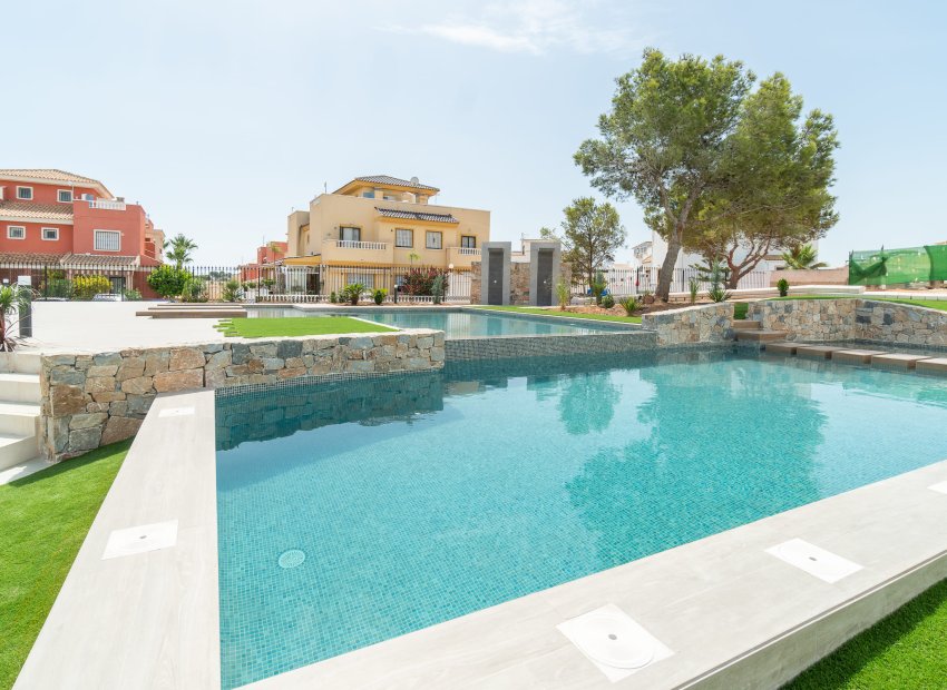 Nybyggnation - Bungalow-Lägenhet -
Torrevieja