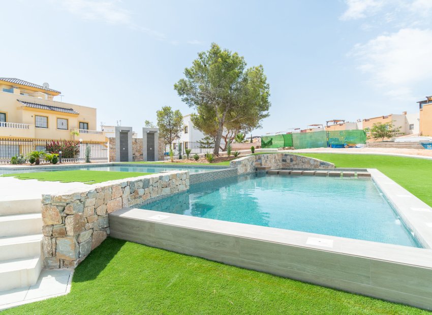 Nybyggnation - Bungalow-Lägenhet -
Torrevieja
