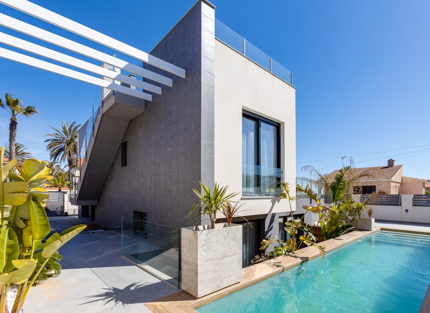 Nybyggnation - Fristående villa -
La Mata