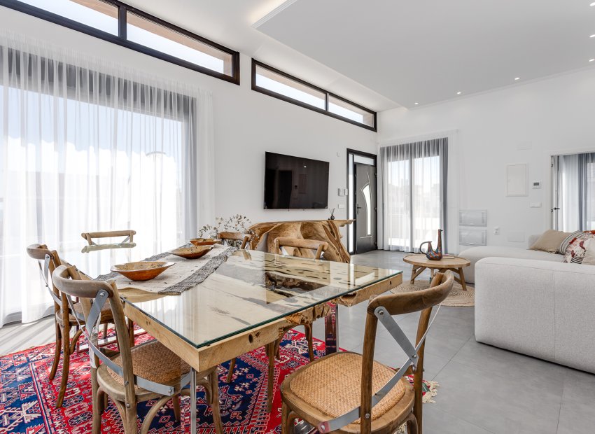 Nybyggnation - Fristående villa -
La Mata