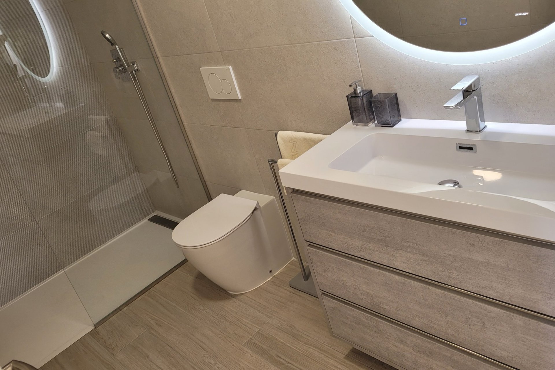 Obra nueva - Apartamento / Piso -
Guardamar del Segura