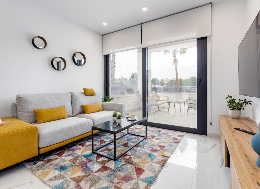 Obra nueva - Apartamento / Piso -
Torrevieja
