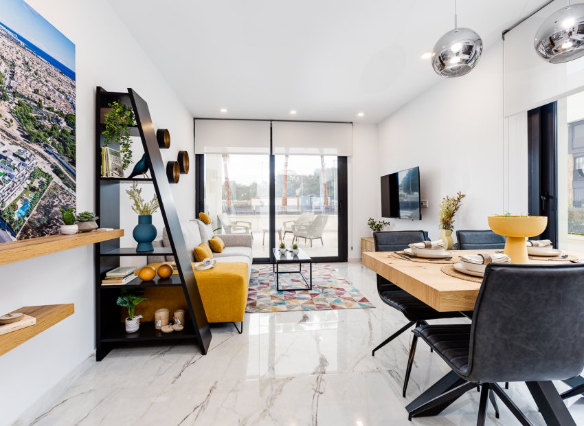 Obra nueva - Apartamento / Piso -
Torrevieja