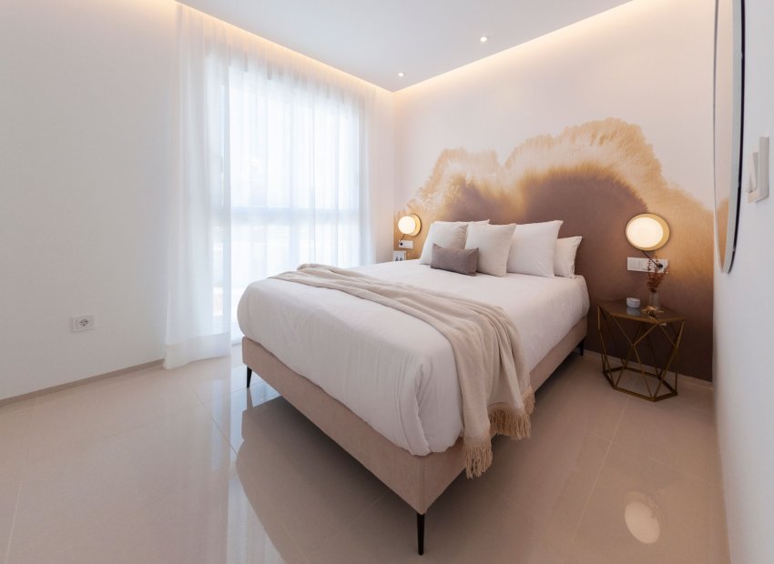 Obra nueva - Bungalow-Piso -
Rojales