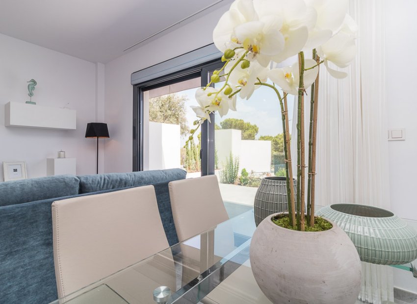 Obra nueva - Bungalow-Piso -
Torrevieja