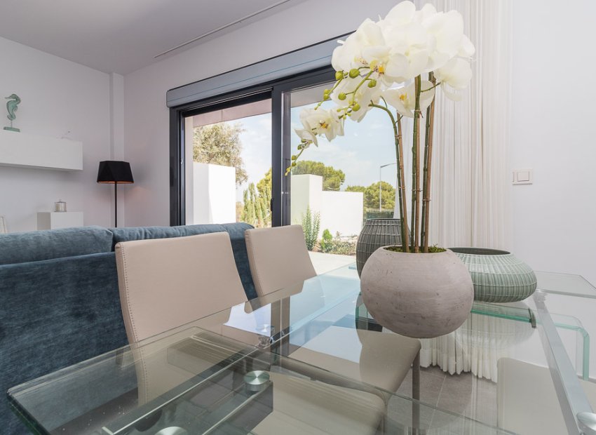 Obra nueva - Bungalow-Piso -
Torrevieja
