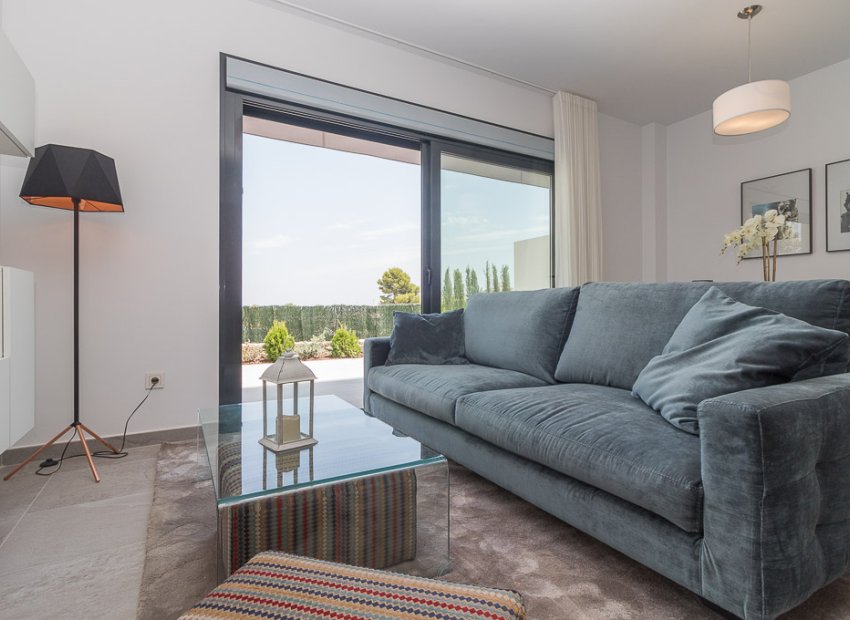 Obra nueva - Bungalow-Piso -
Torrevieja