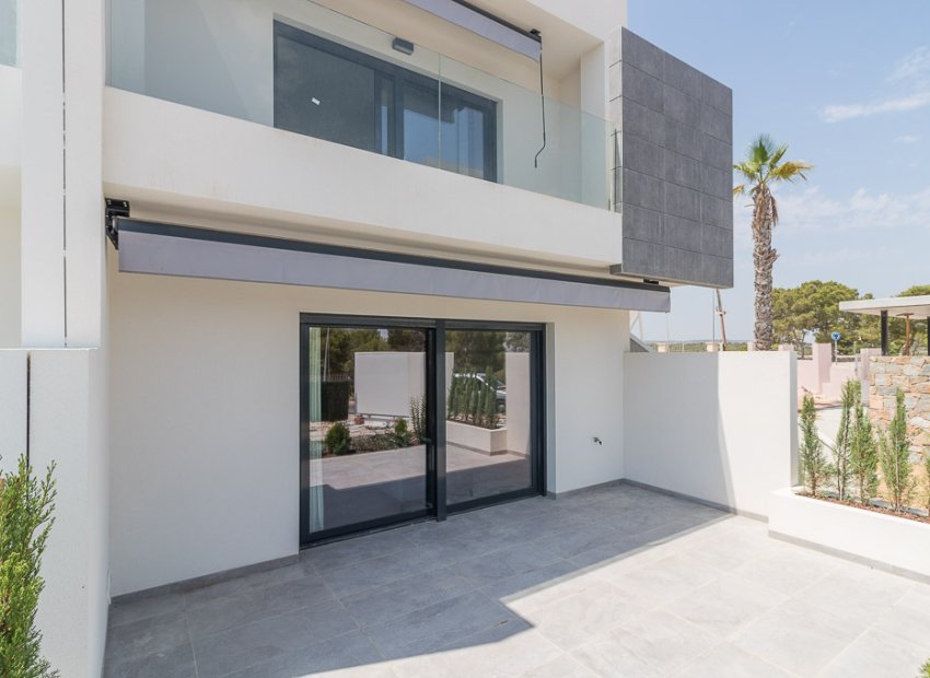 Obra nueva - Bungalow-Piso -
Torrevieja