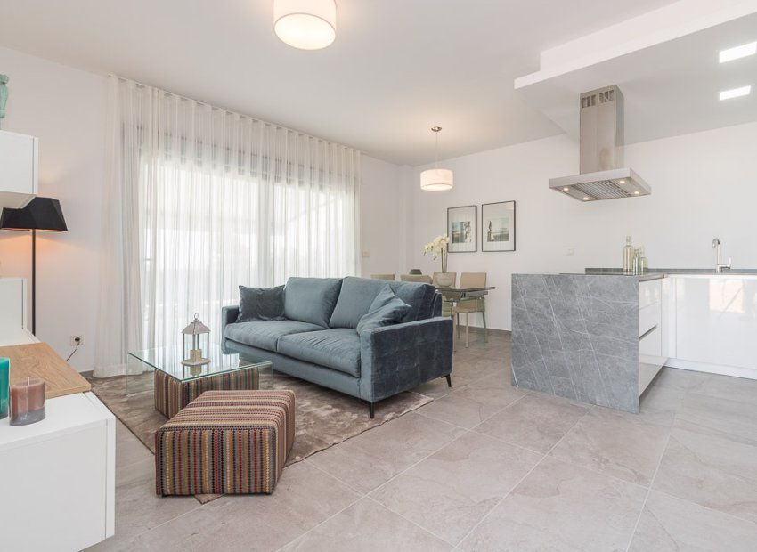 Obra nueva - Bungalow-Piso -
Torrevieja
