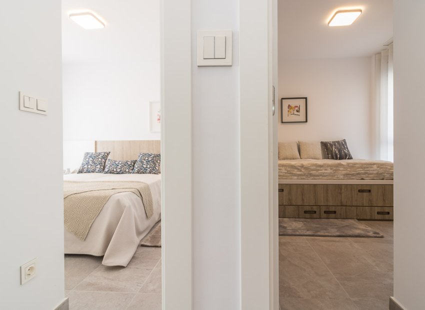 Obra nueva - Bungalow-Piso -
Torrevieja