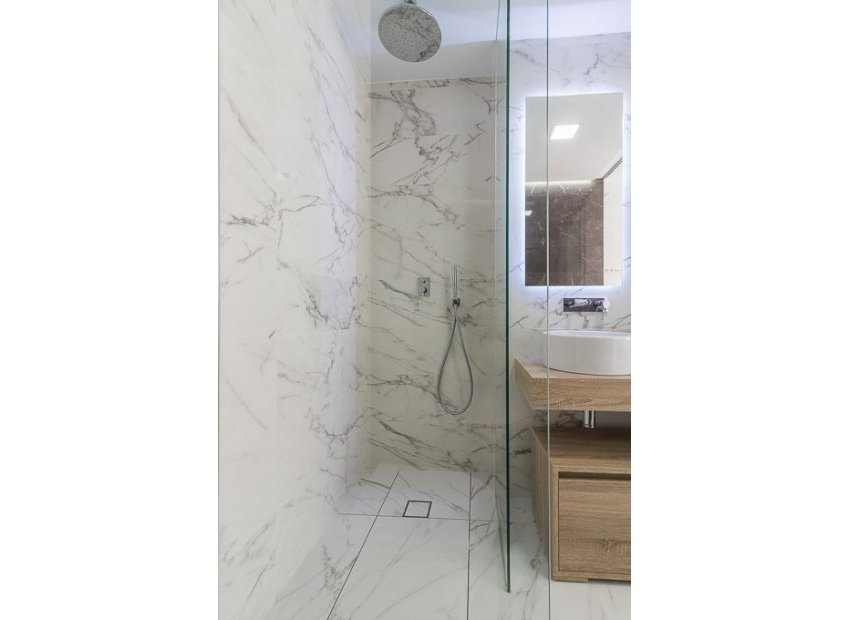 Obra nueva - Bungalow-Piso -
Torrevieja