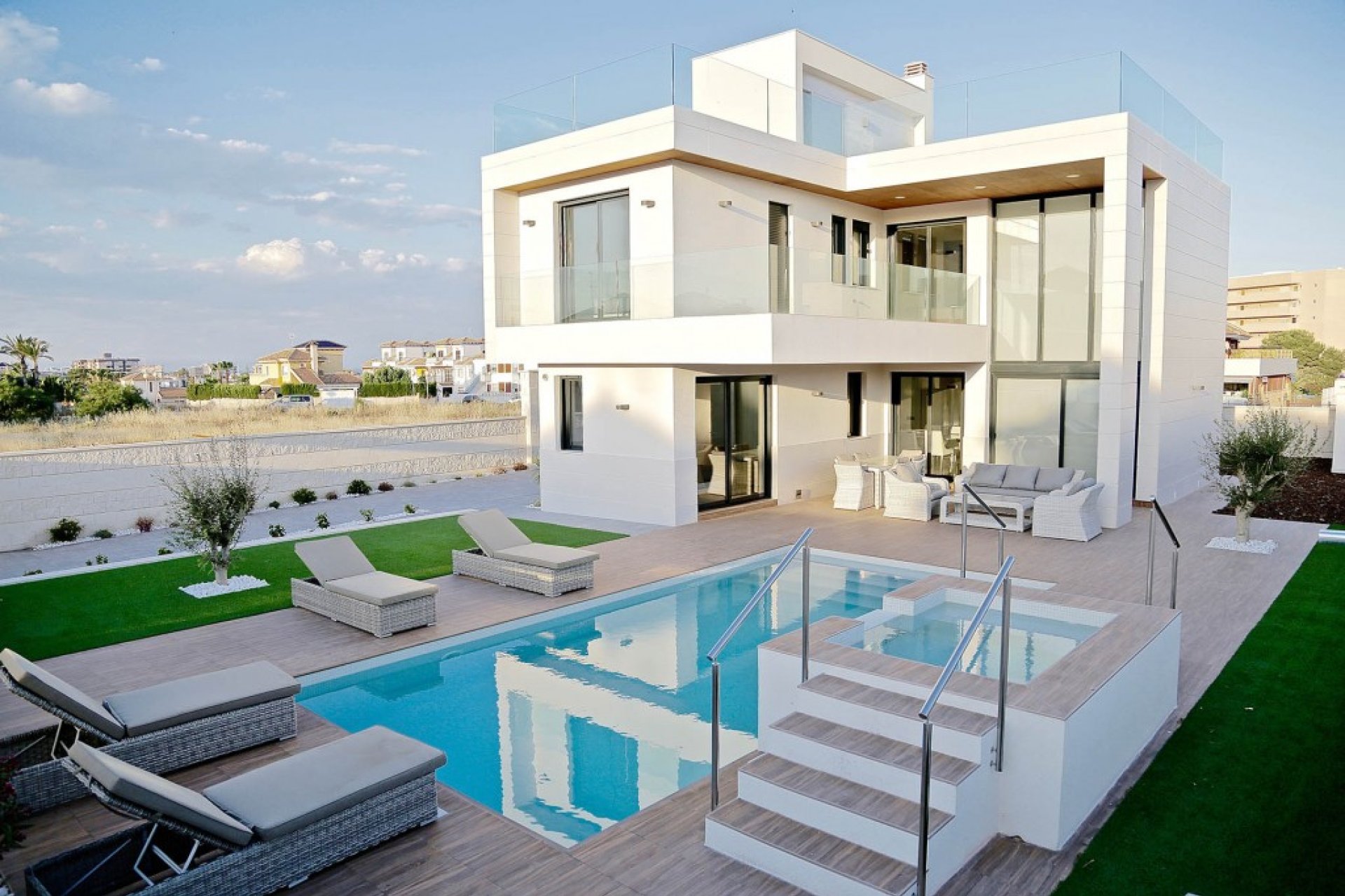 Obra nueva - Villa independiente -
Dehesa de Campoamor