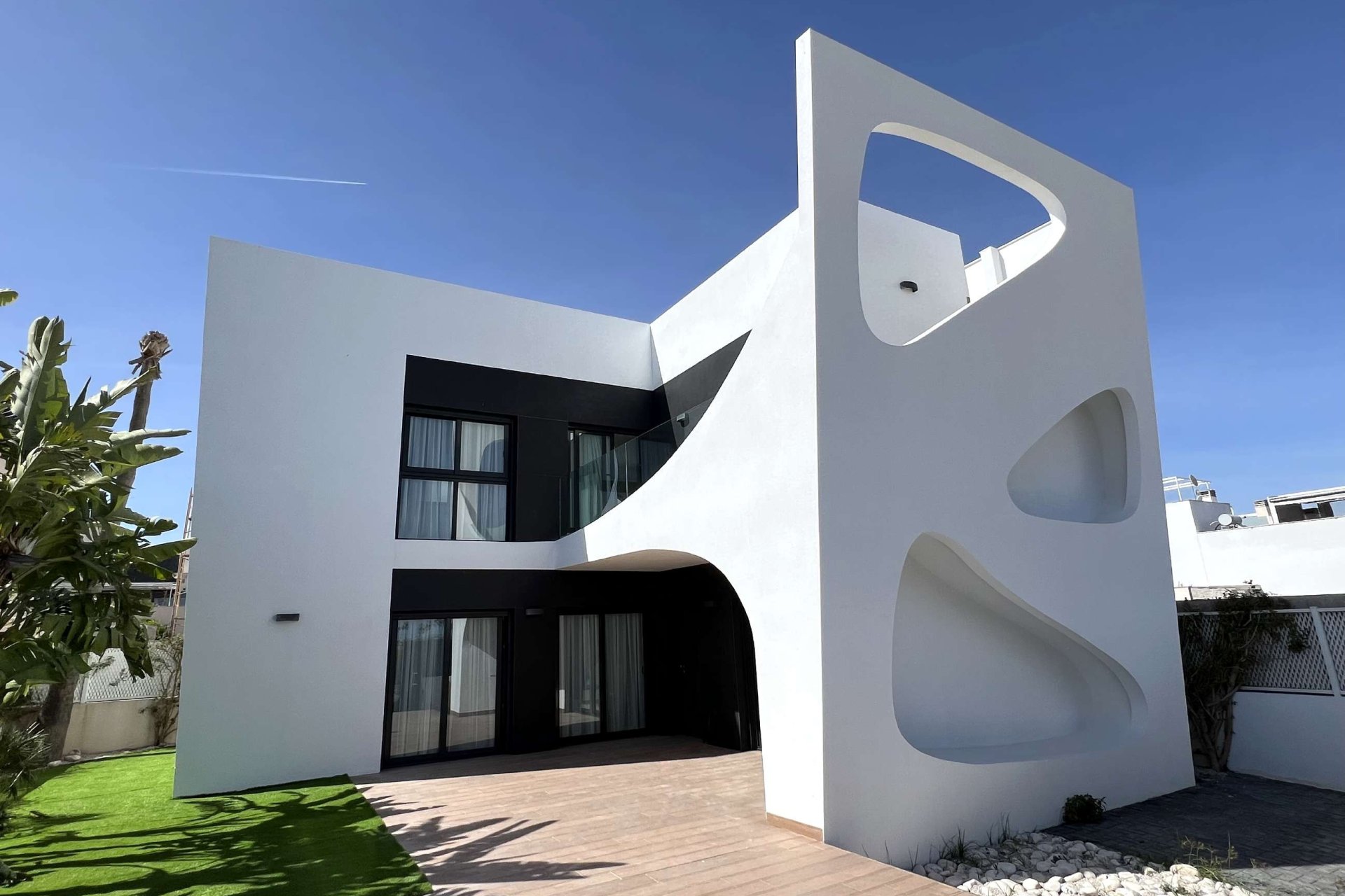 Obra nueva - Villa independiente -
Rojales