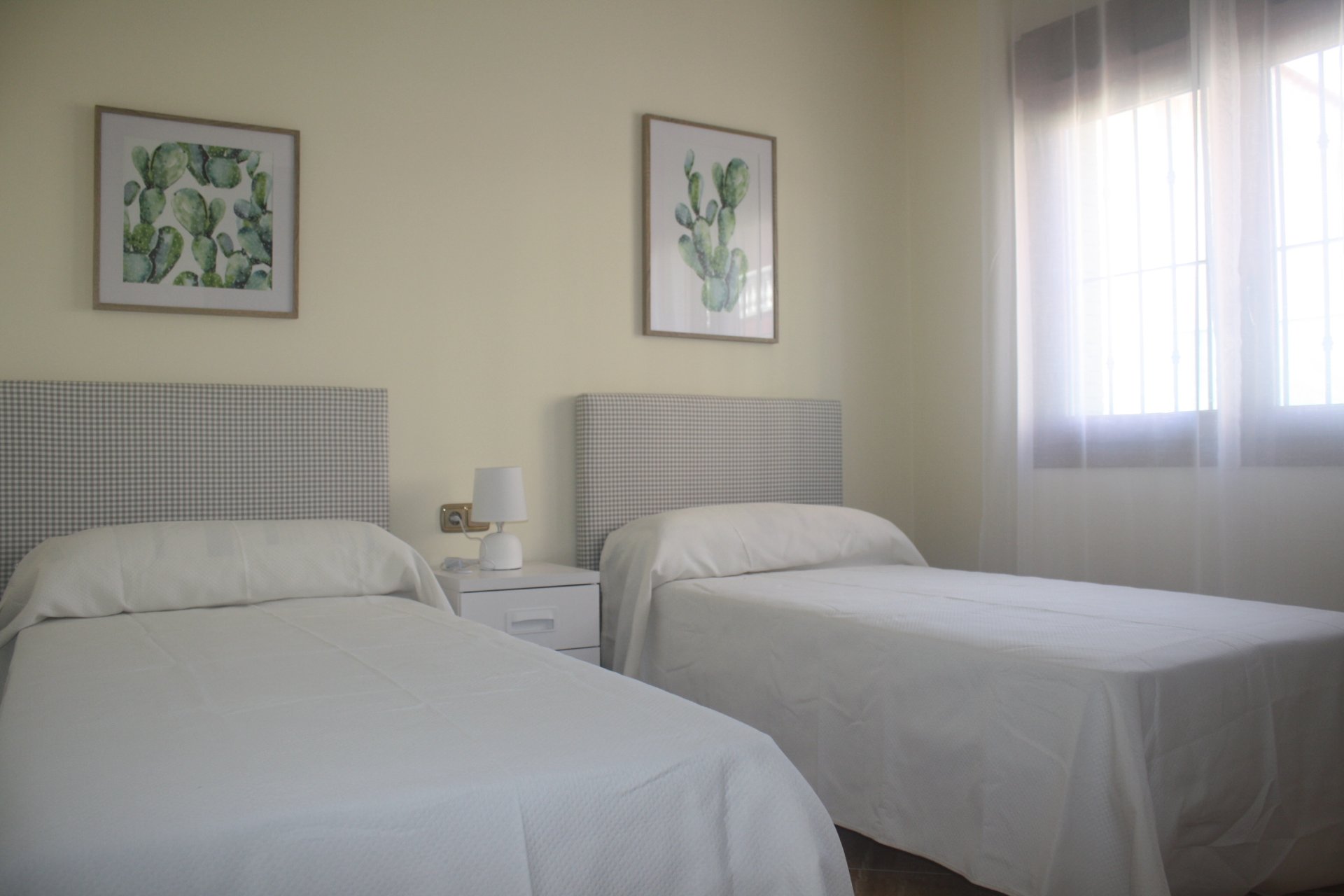 Obra nueva - Villa independiente -
Torrevieja