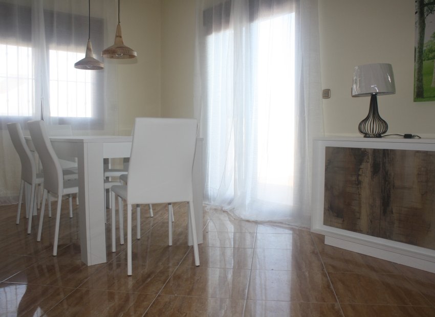 Obra nueva - Villa independiente -
Torrevieja