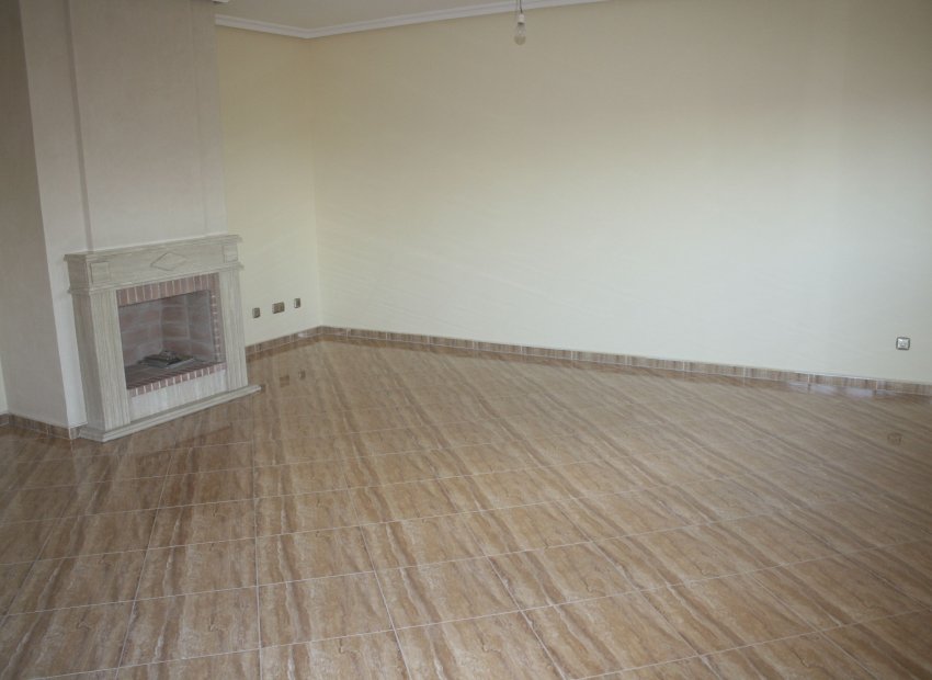 Obra nueva - Villa independiente -
Torrevieja