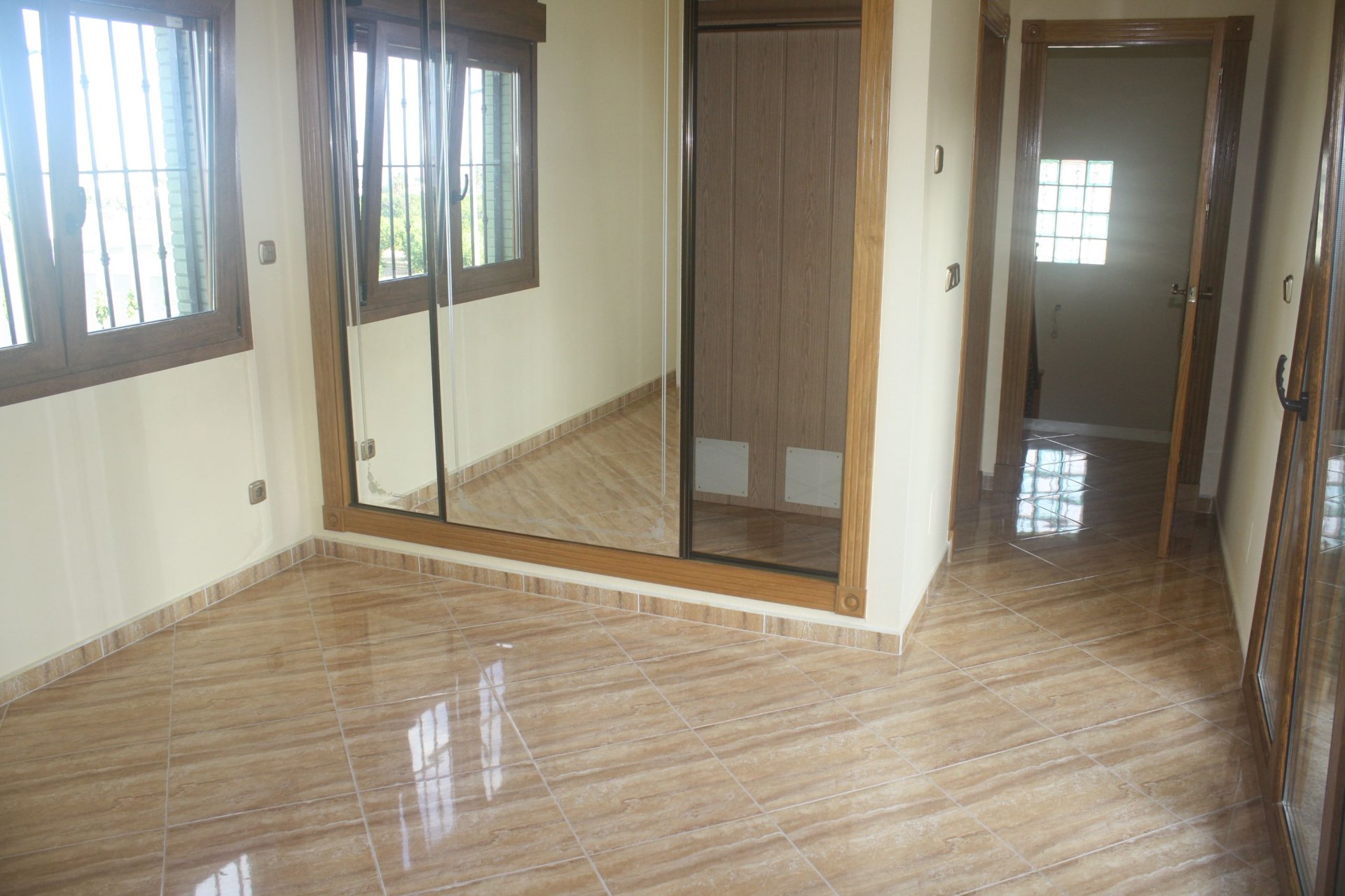 Obra nueva - Villa independiente -
Torrevieja