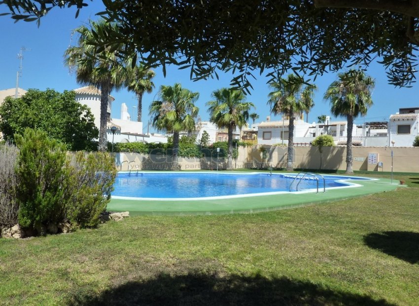 Resale - Bungalow-Apartment -
Orihuela Costa - Las Chismosas