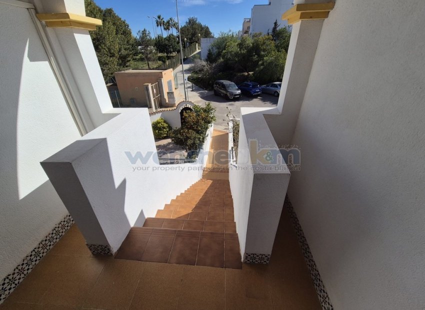 Resale - bungalow -
Orihuela Costa - Los Altos