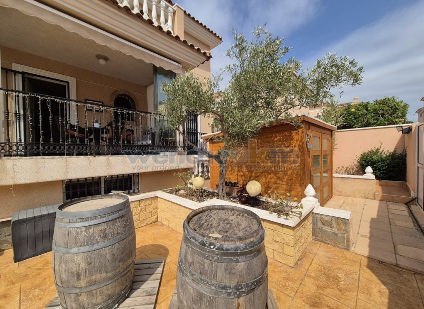 Resale - Detached Villa -
Orihuela Costa - Los Altos