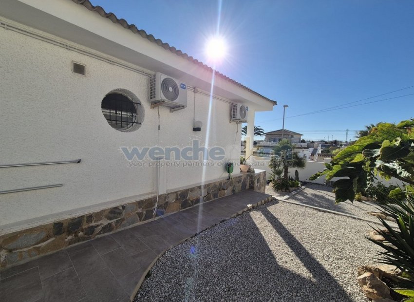 Resale - Detached Villa -
Orihuela Costa - Los Balcones