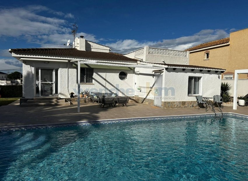 Resale - Detached Villa -
Orihuela Costa - Los Balcones