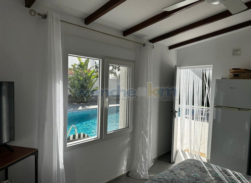 Resale - Detached Villa -
Orihuela Costa - Los Balcones