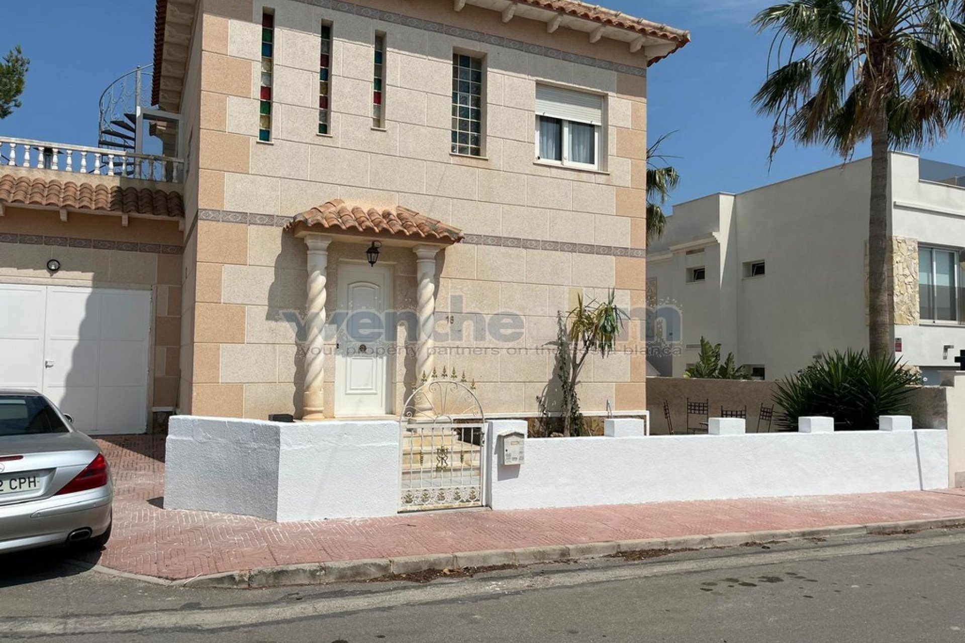 Resale - Detached Villa -
San Miguel de Salinas