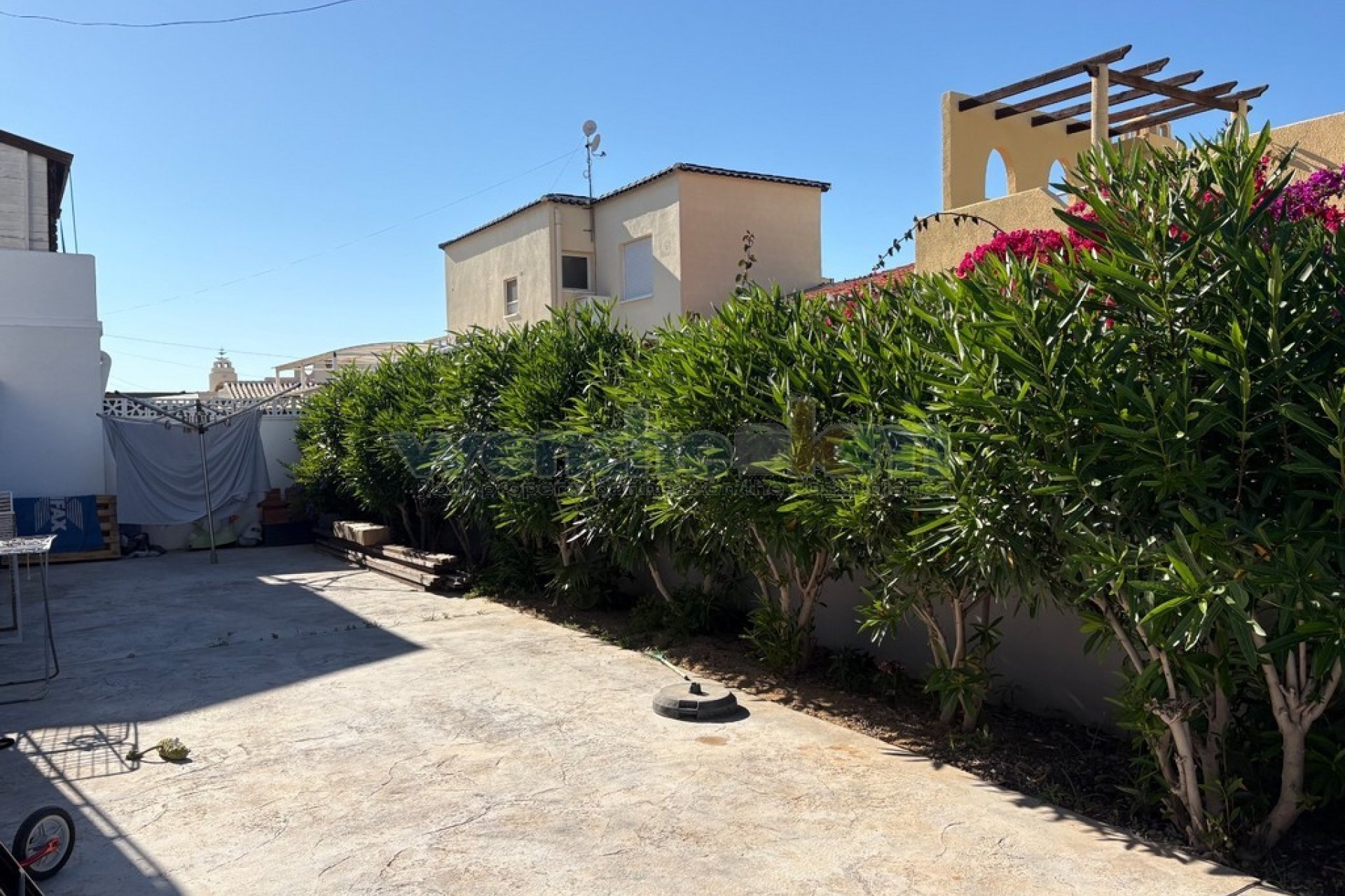 Resale - Detached Villa -
Torrevieja - La Siesta - El Salado -  Torreta
