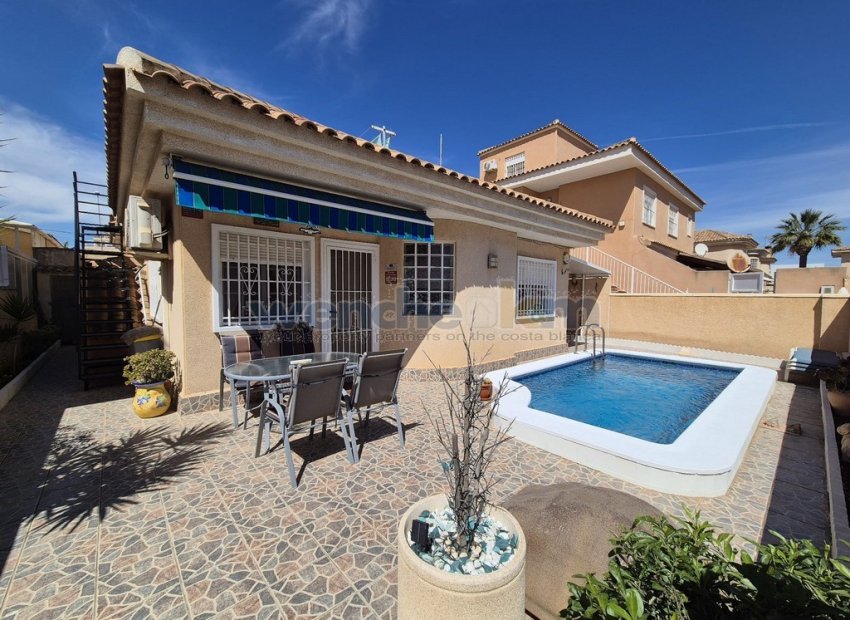 Resale - Detached Villa -
Torrevieja