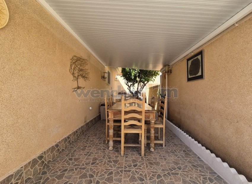Resale - Detached Villa -
Torrevieja