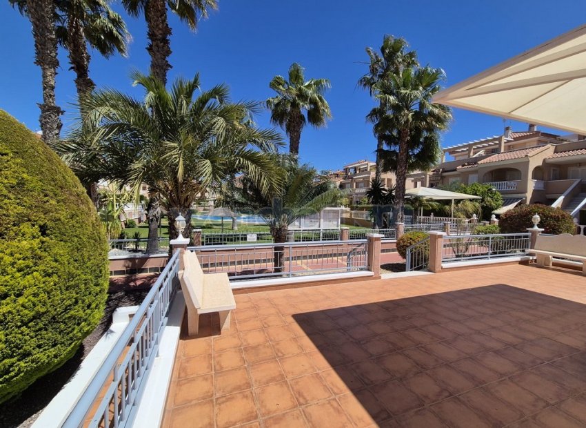 Resale - Duplex -
Orihuela Costa - Playa Flamenca