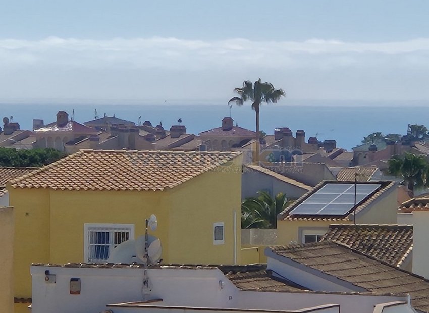 Resale - Quatro -
Orihuela Costa - La Florida