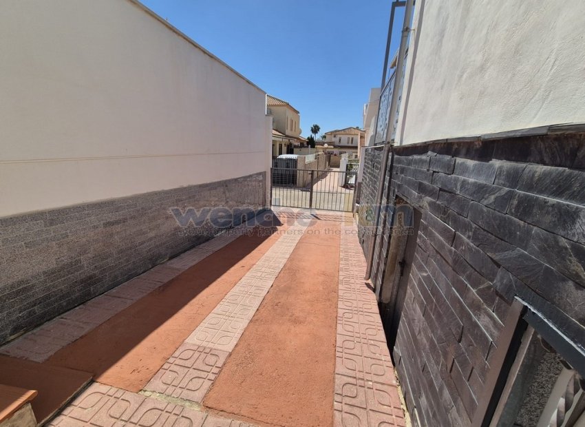 Resale - Quatro -
Orihuela Costa - La Florida