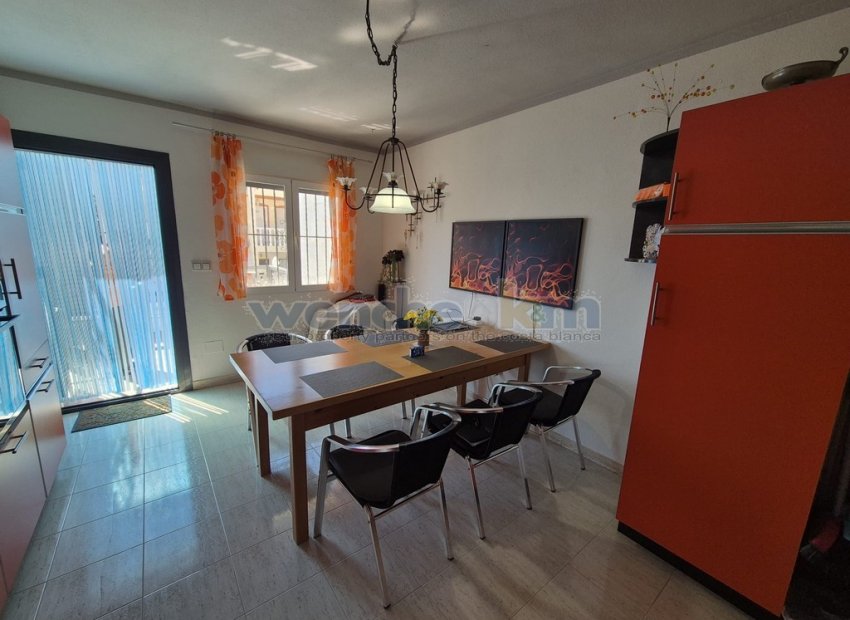 Resale - Quatro -
Orihuela Costa - La Florida