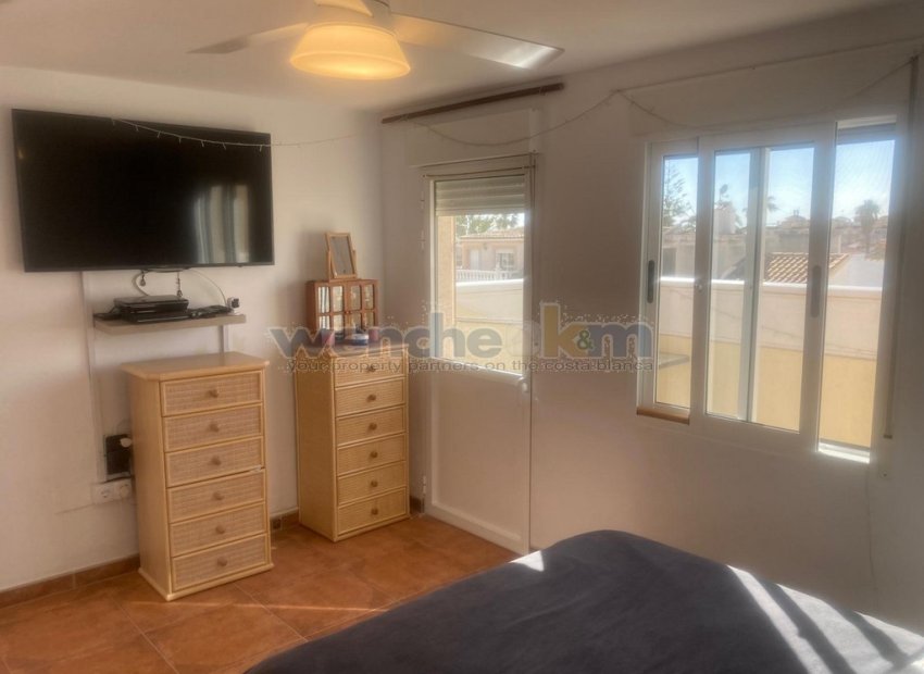 Resale - Quatro -
Orihuela Costa - La Florida