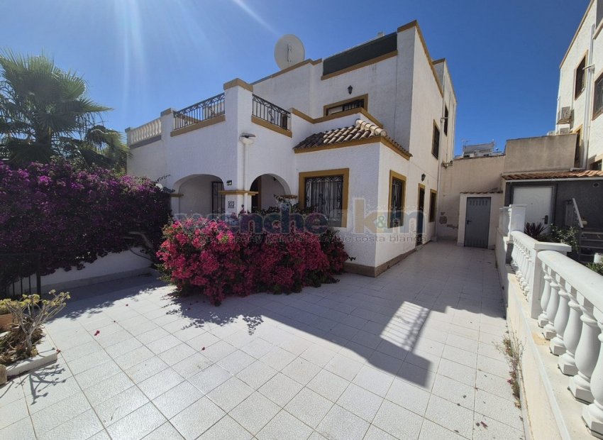 Resale - Quatro -
Orihuela Costa - Los Altos