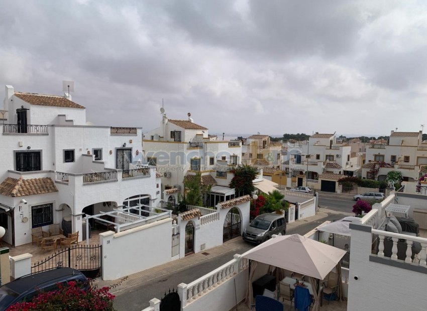Resale - Quatro -
Orihuela Costa - Los Altos