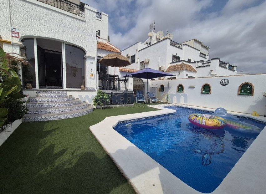 Resale - Quatro -
Orihuela Costa - Los Altos