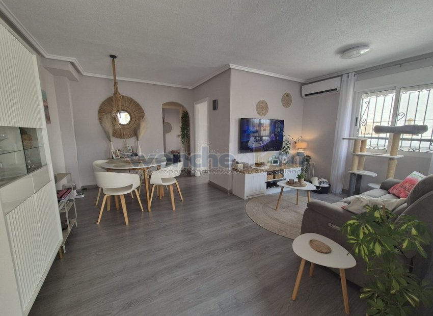 Resale - Quatro -
Orihuela Costa - Los Altos