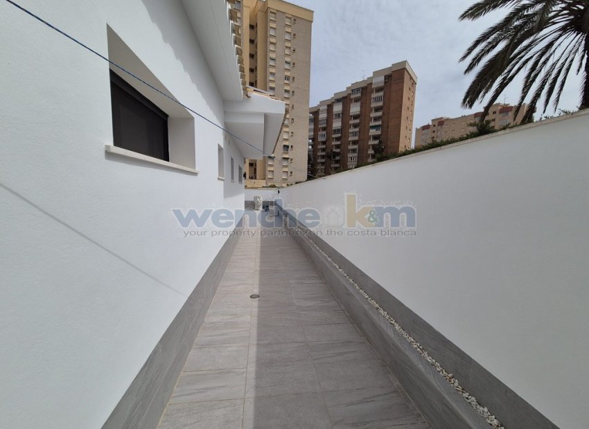 Resale - Semi-Detached -
Orihuela Costa - Dehesa de campoamor