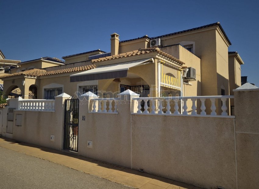 Resale - Semi-Detached -
Orihuela Costa - Los Altos