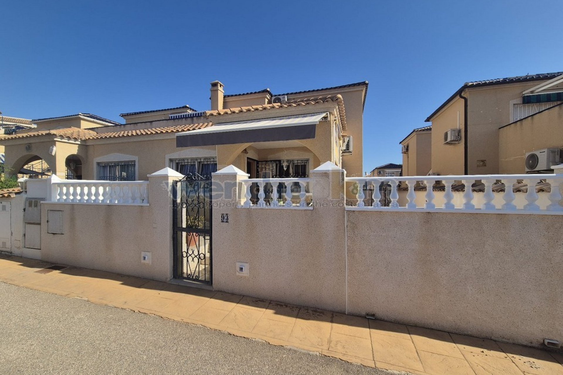 Resale - Semi-Detached -
Orihuela Costa - Los Altos