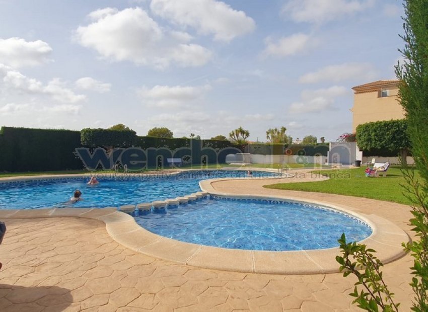 Resale - Semi-Detached -
Orihuela Costa - Los Altos