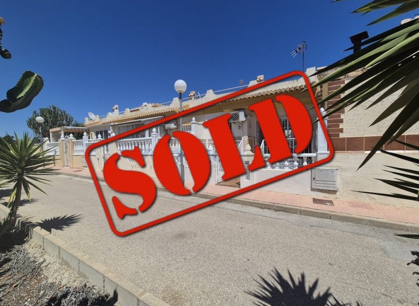 Resale - Terraced House -
Orihuela Costa - La Florida