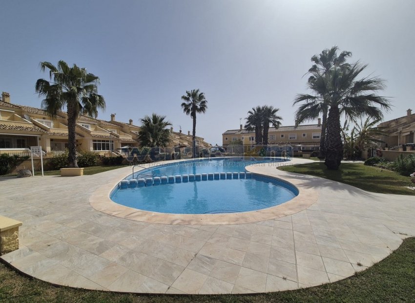 Resale - Terraced House -
Orihuela Costa - Los Altos