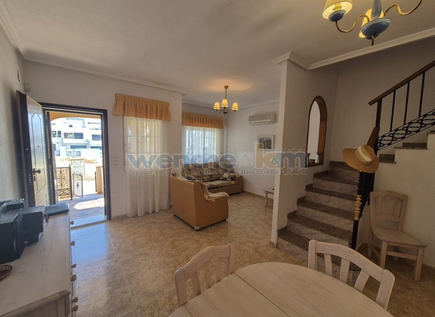 Resale - Terraced House -
Orihuela Costa - Villamartín